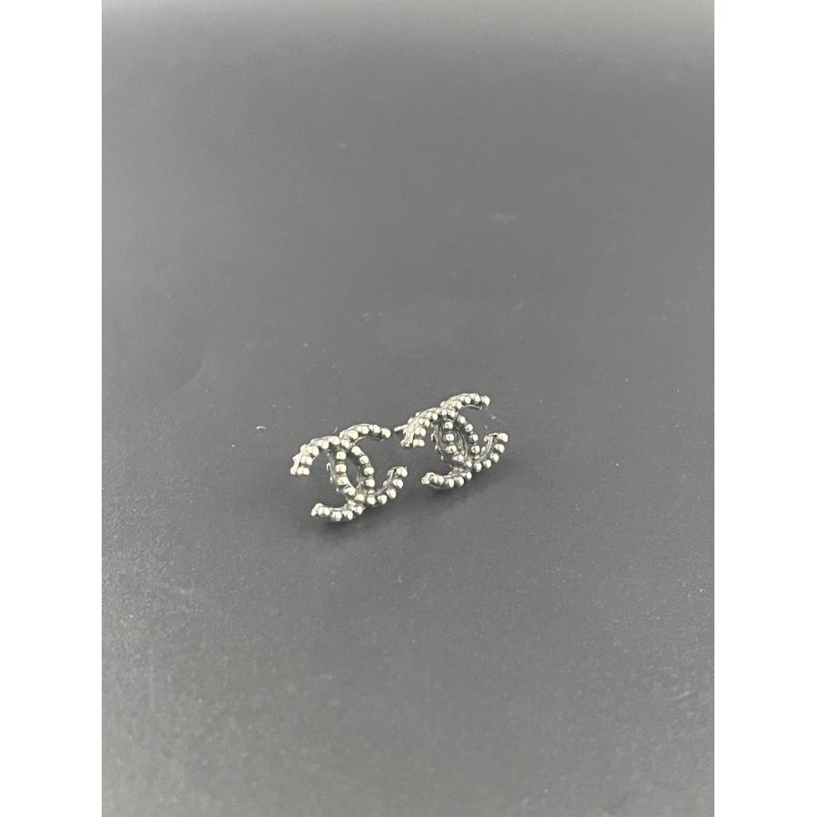 中古品】CHANEL シャネル ココマーク ピアス 2つ ブラック×シルバー