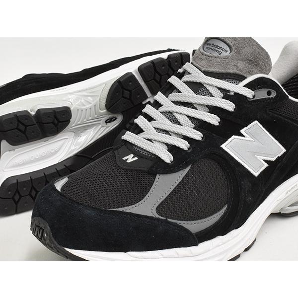 【並行輸入品】[現価格での販売は3/9 0:00まで]NEW BALANCE M2002RX D 【ニューバランス 2002 2002R】 BLACK / CASTLE ROCK / SILVER METALLIC (WIDTH:D) | New Balance | 02