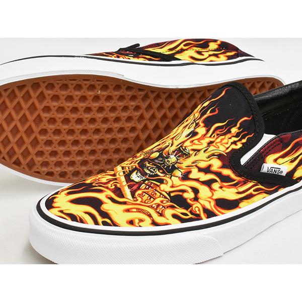 Vans Classic Slip On バンズ クラシック スリッポン サムライ ライジング 侍 フレイム ファイヤー 炎 Samurai Rising Black True White Vn0a33tb44i Gettry 通販 Yahoo ショッピング