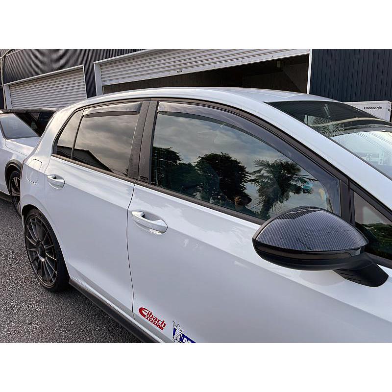 新品　Audi 純正　A3 セダン　2016年式　ドアバイザー　4個セット Audi アウディ A3スポーツバック 8V 専用 ドアバイザー