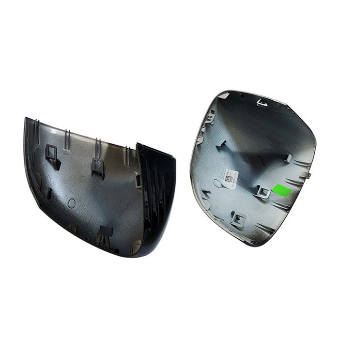 Mercedes-Benz（メルセデス・ベンツ） Aクラス W177 ピアノブラック