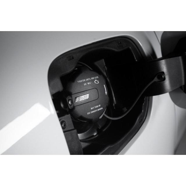 フォルクスワーゲン（Volkswagen） アウディ RS純正 フューエル