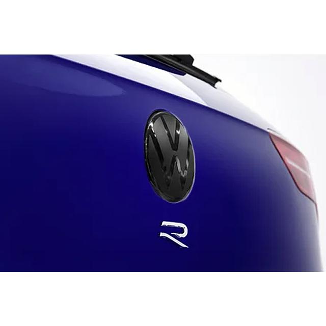 フォルクスワーゲン VW ゴルフ8 GOLF8 ブラック リア VWエンブレム 