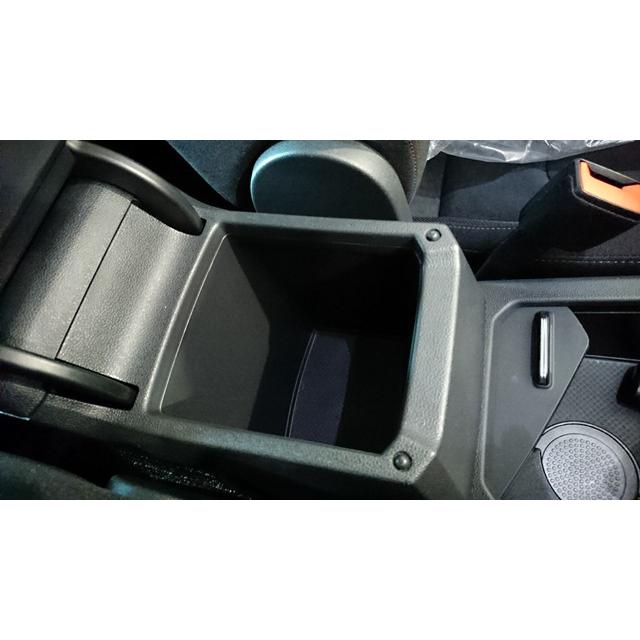 VW ティグアン TIGUAN AD1 アームレスト 小物入れ セカンダリ ストレージ | フォルクスワーゲン | 02