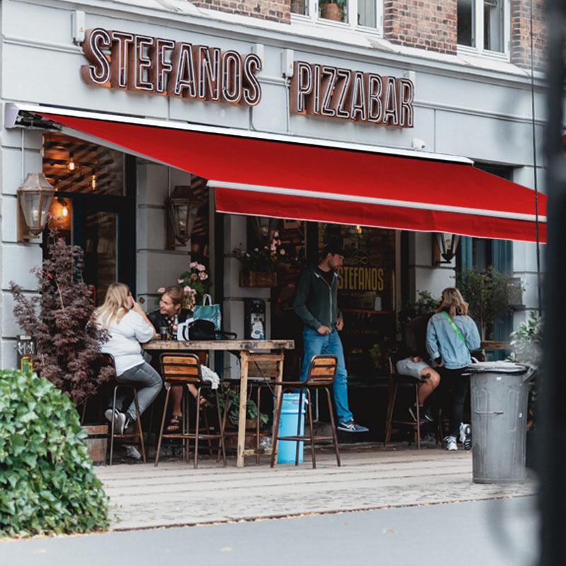 オーニングテント 4M 張出 2.5m 巻き取り式 防水 格納式 手動 白フレーム レッド 赤 日よけ サンシェード     商品情報    オーニングテント 4M 張出 2.5m 巻き取り式 防水 格納式 手動 白フレーム レッド 赤 折りたたみ 折り畳み 伸縮 日除けテント 日除けシ