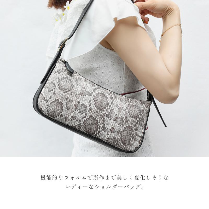 ITADAKI 本革レザーショルダーバッグ グレー パイソン ITADAKI 本革レザーショルダーバッグ グレー パイソン