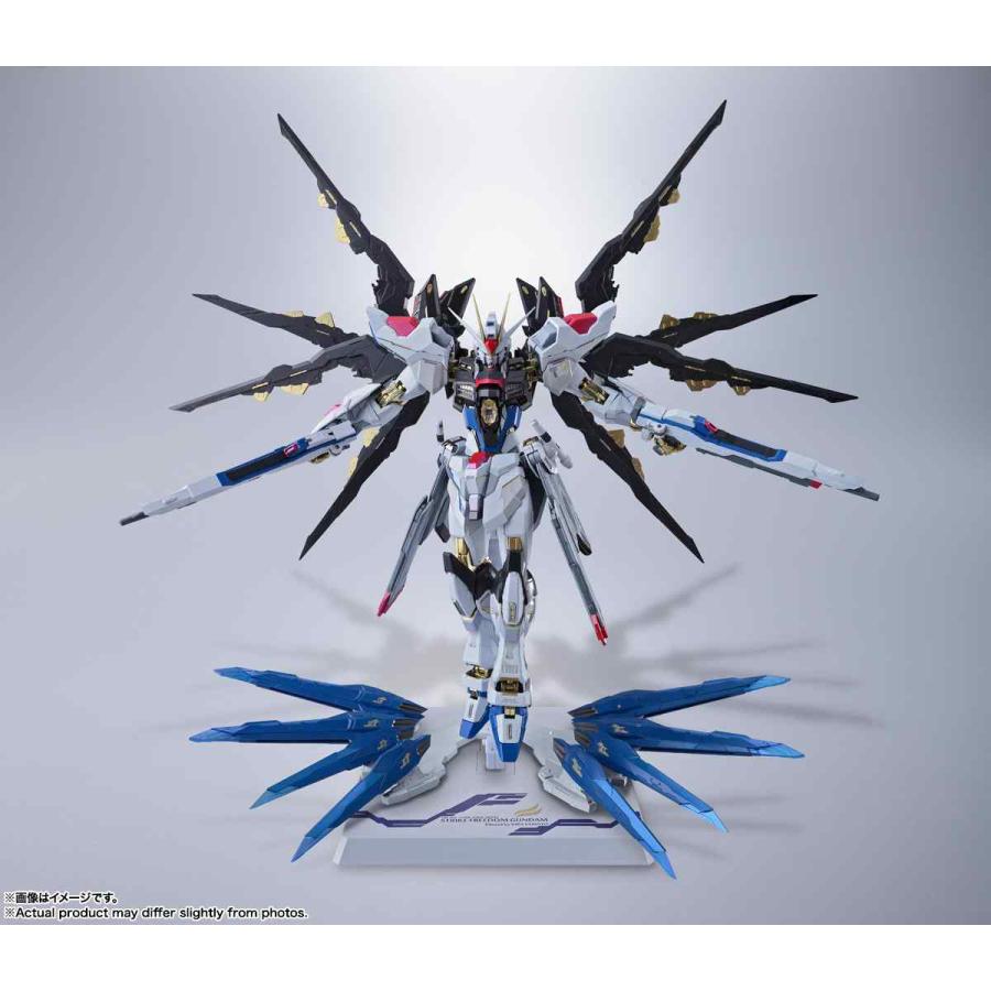 METAL BUILD ストライクフリーダムガンダム ＜リバイバル版＞ [機動