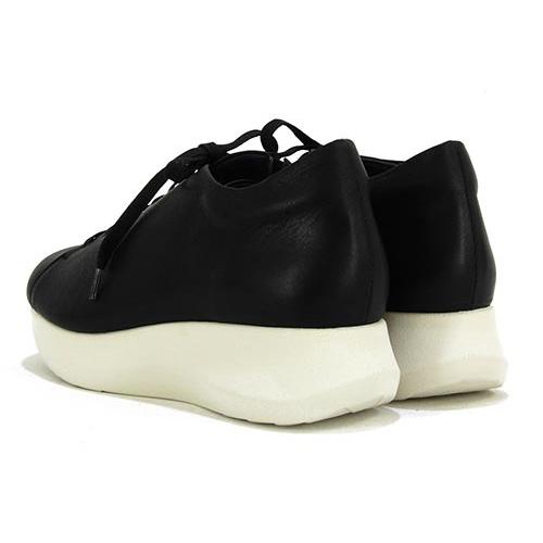 ミスキョウコ 革 タルトソール レザースニーカー : GHILLI - 通販