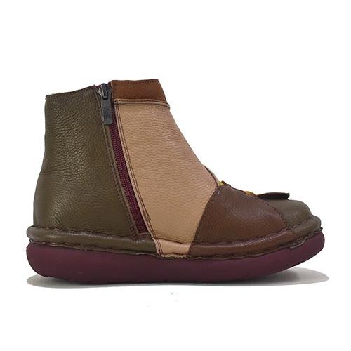 Estacion エスタシオン Estacion 革 大きな花びらモチーフ