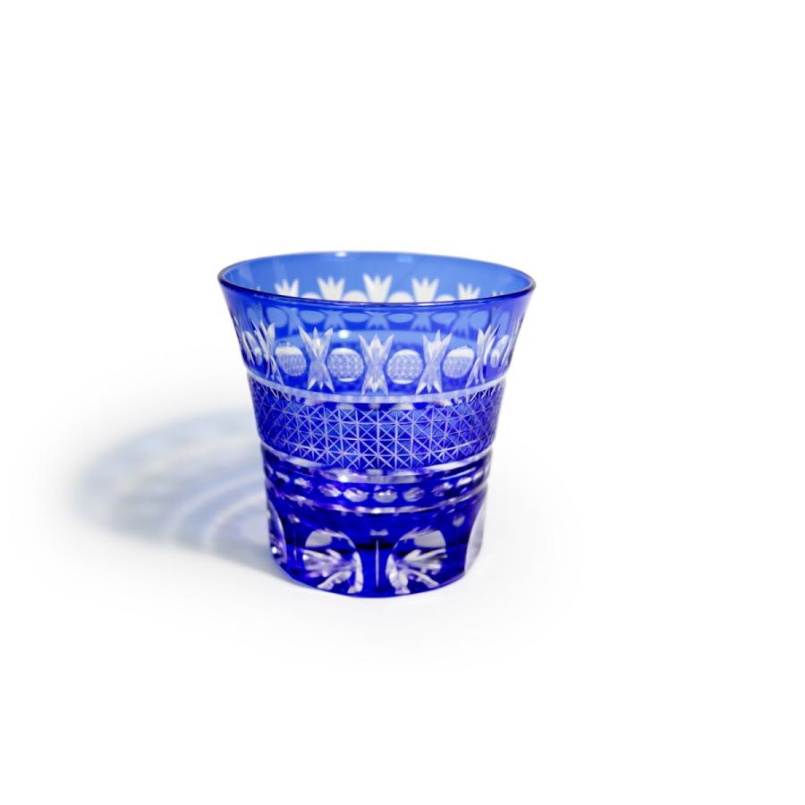 GMS00726 木箱付 工芸品 ガラス細工 切子 焼酎グラス モダンデザイン