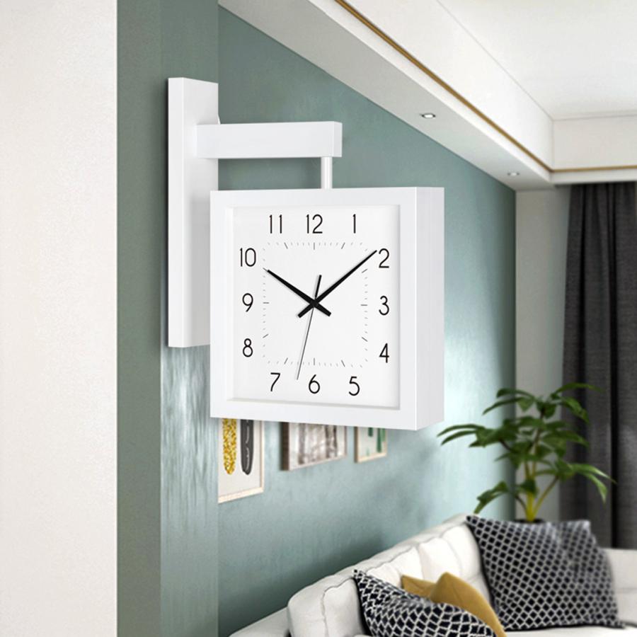 モダンな壁掛け時計 北欧風のデザイン-