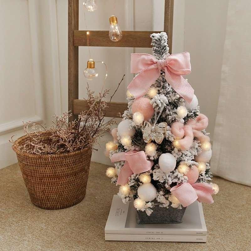 全てのアイテム クリスマスツリー おしゃれ カバーライト付 Ledライト付き 可愛い 小さめ ミニ 装飾 卓上 北欧 クリスマス飾り60cm 北欧 クリスマス ミニツリー オブジェ 置き物