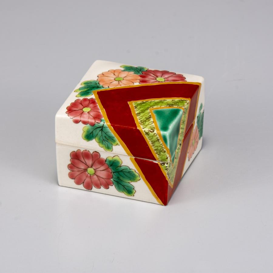 九谷焼陶箱 作家 中川 眞理子 金 牡丹／花 升 小物入れ アクセサリー入れ_3
