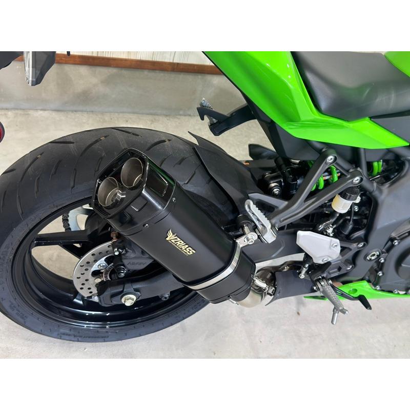 即納】ZX-4R SE 24-27 政府認証(JMCA) VZRIASS ブラック スリップオン