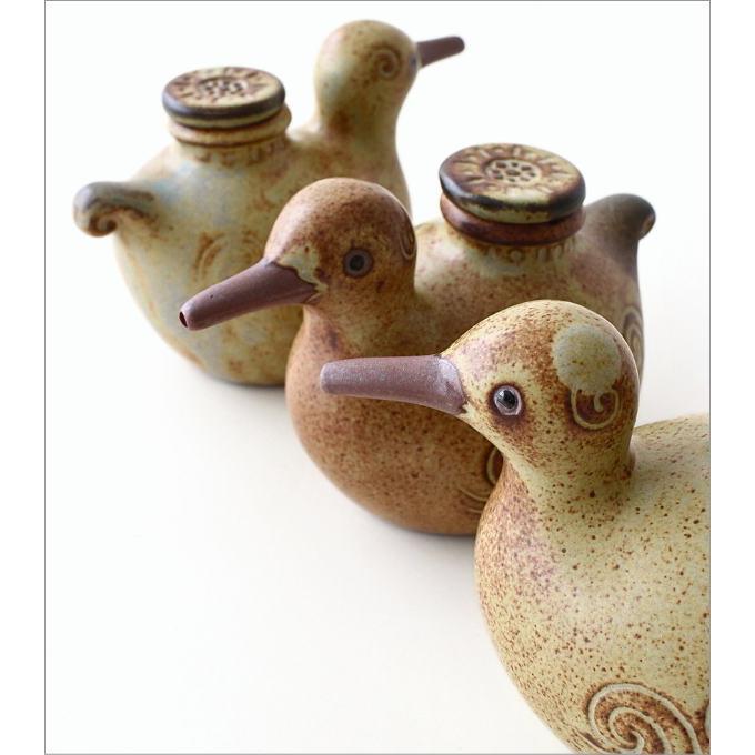 日本製　瀬戸焼　カワイイ器　４点セット　新品未使用　送料込み 汁次 鳥 おしゃれ かわいい せっ器 ソギ模様 日本製 瀬戸焼 和モダン