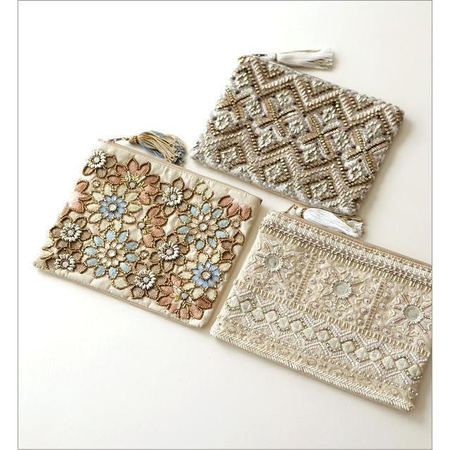 ポーチ 小物入れ かわいい デザイン 布張り おしゃれ 携帯 スマホ アクセサリーポーチ 通帳ケース 通帳入れ 化粧ポーチ ビーズ刺繍フラットポーチ 3タイプ Kan5978 ギギリビング 通販 Yahoo ショッピング