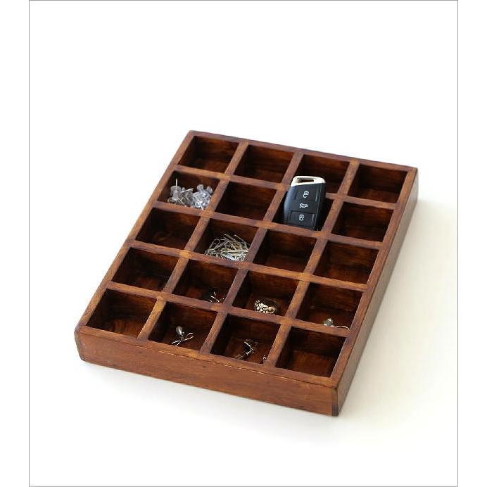 66 以上節約 小物入れ 木製 おしゃれ アクセサリーケース 仕切り 手芸 パーツ 卓上 収納 小分け シーシャムコレクションケース Aynaelda Com