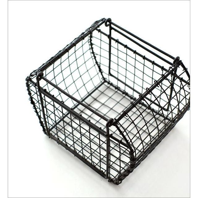 ワイヤーバスケット ワイヤーカゴ 収納かご アイアン メッシュ 小物入れ キッチン 整理 持ち手付き おしゃれ デザイン ワイヤー バスケット ハンドル Kan9979 ギギリビング 通販 Yahoo ショッピング