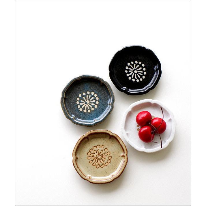 豆皿 小皿 セット おしゃれ かわいい 醤油皿 和食器 瀬戸焼 日本製 花豆皿5枚セット 4カラー Ksn76 ギギリビング 通販 Yahoo ショッピング
