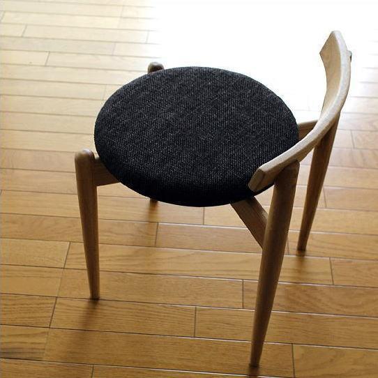 激安特価品 丸椅子 丸イス 木製 おしゃれ スタッキング スツール いす チェア 北欧 ナチュラルウッドのラウンドスツール 背もたれ付き 布張り 無垢材 オーク 天然木 激安 激安特価 送料無料