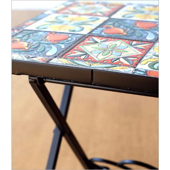 タイルとアイアンの長方形テーブル タイルとアイアンの長方形テーブル