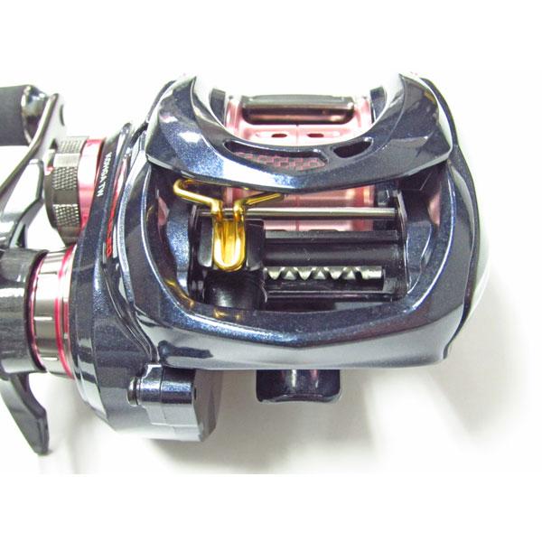 紅牙 【中古品】ダイワ 17紅牙TW 4.9R-RM（ライトハンドル）※00613470