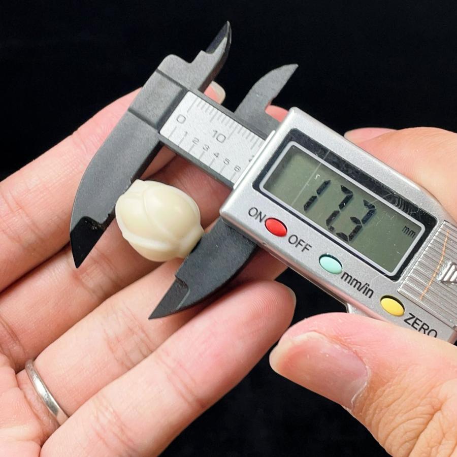 PROME 天然石 アイボリーナッツ（象牙椰子） チューリップ 貫通孔 NO