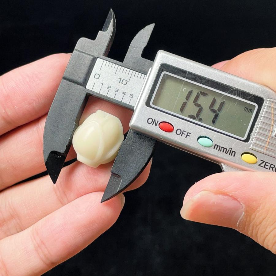 PROME 天然石 アイボリーナッツ（象牙椰子） チューリップ 貫通孔 NO