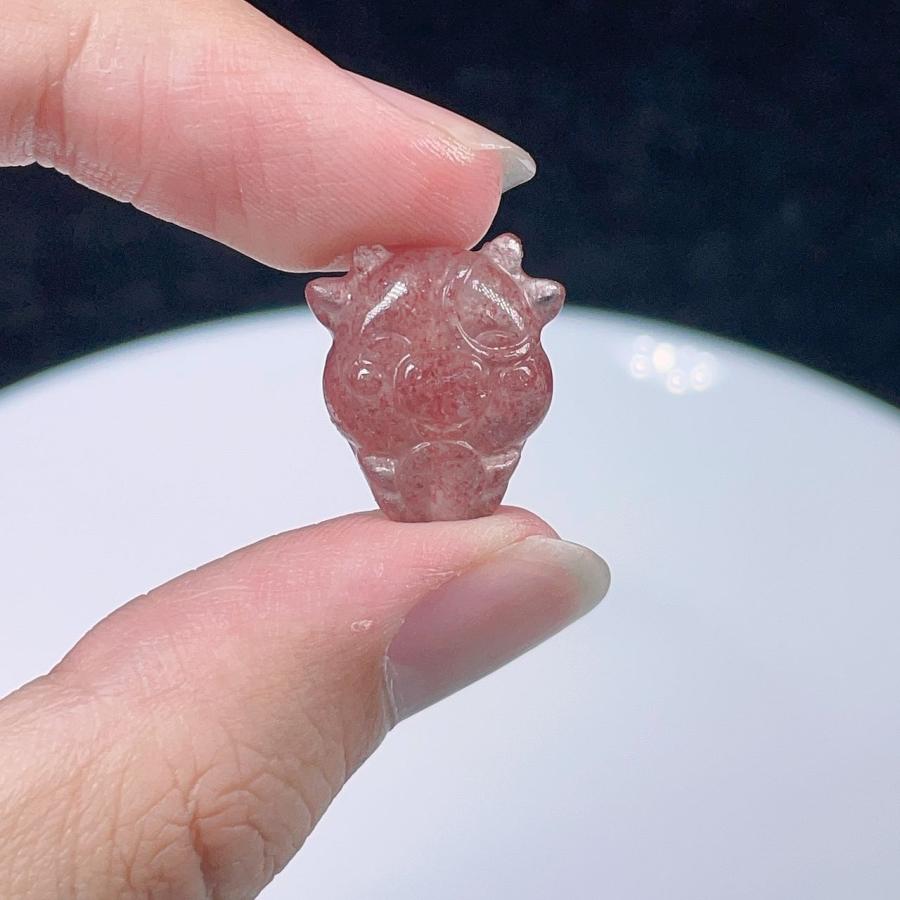 PROME 天然石 ストロベリークォーツ 牛 竪穴 貫通孔穴 パーツ 手芸 NO