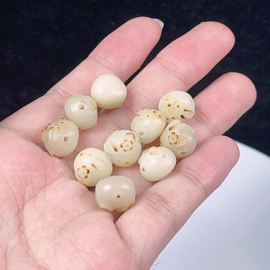 PROME 天然石 菩提 うさぎ 貫通孔 NO.P818 : 天然石工場直売店 PROME 