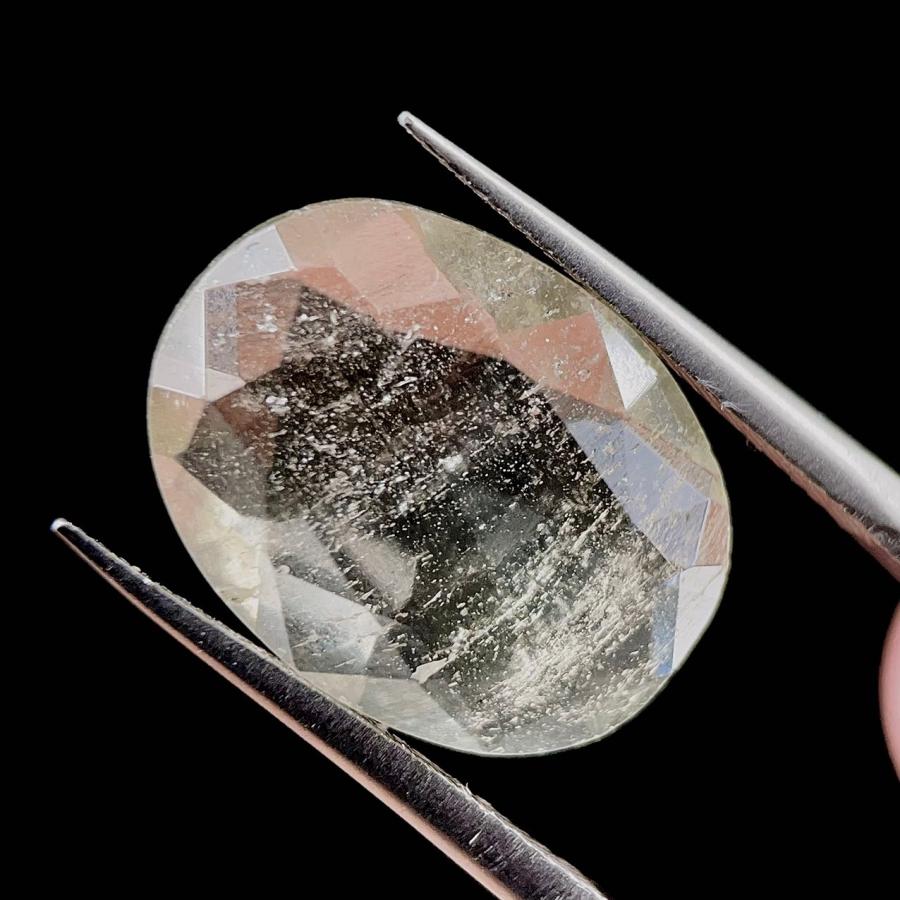 PROME 天然石 一点物 高品質・リビアングラス・ルース 【5.58カラット