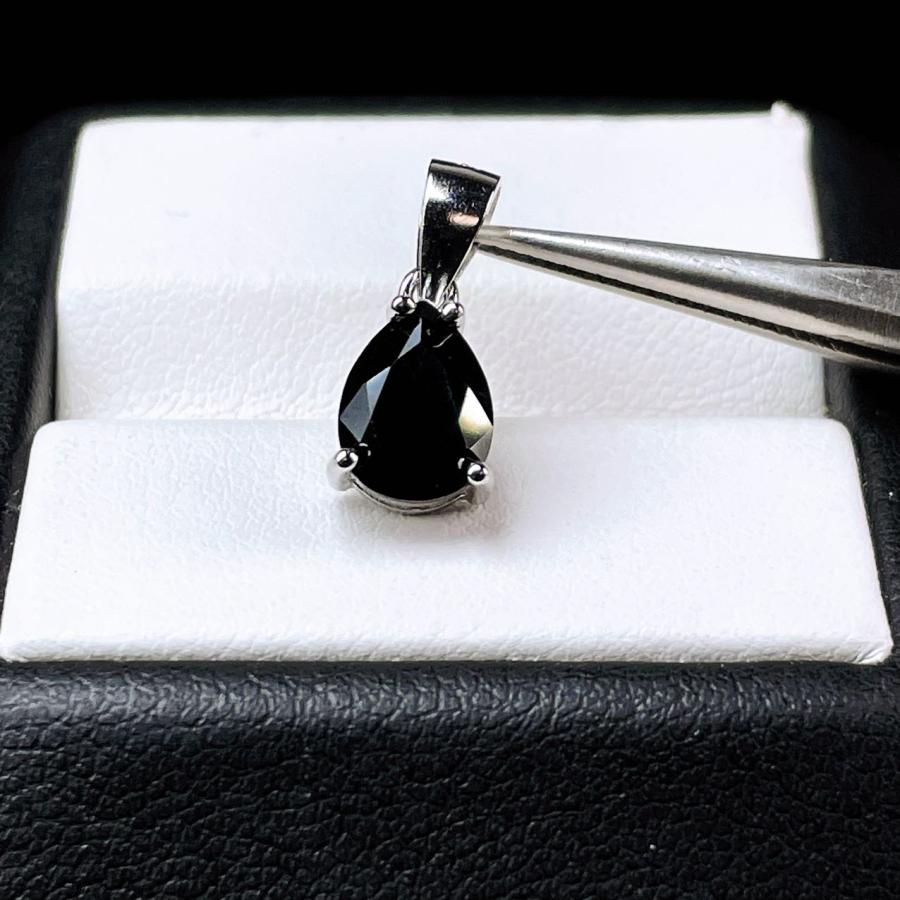 一点モノペンダントヘッド純銀30g 天然ルビー