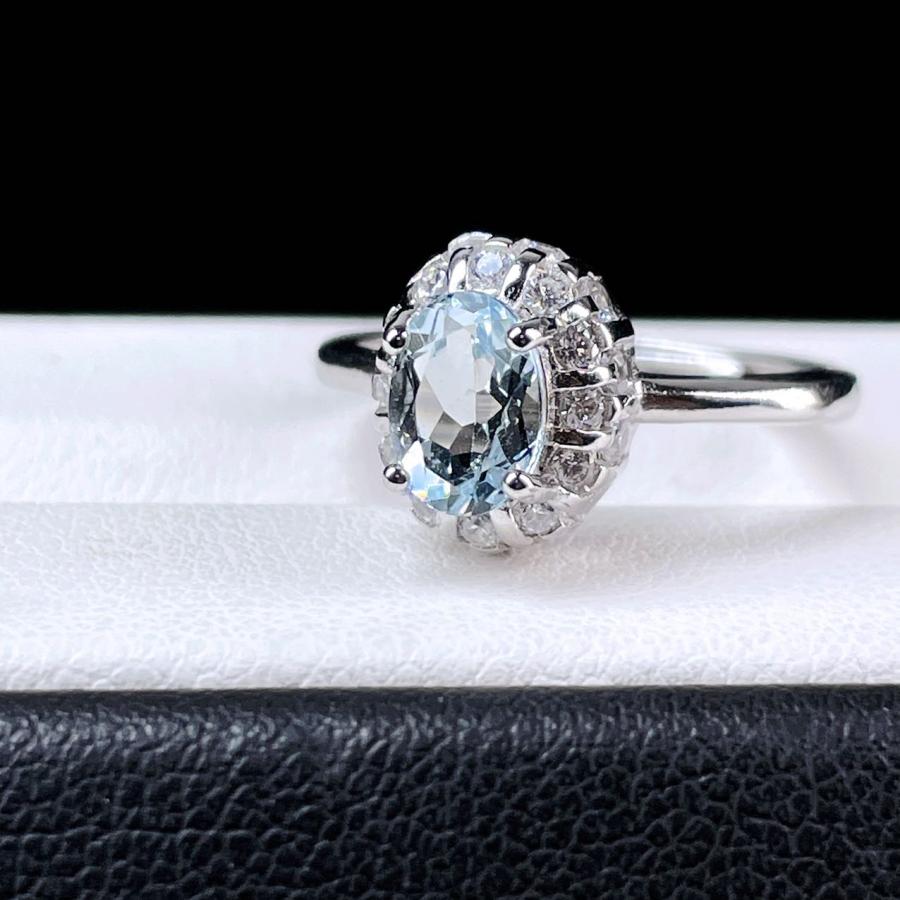 高品質　ブラジル産　アクアマリン　月　ムーン　透け感　キラキラ　天然色 高品質 ブラジル産 アクアマリン 月 ムーン 透け感 キラキラ 天然色 高