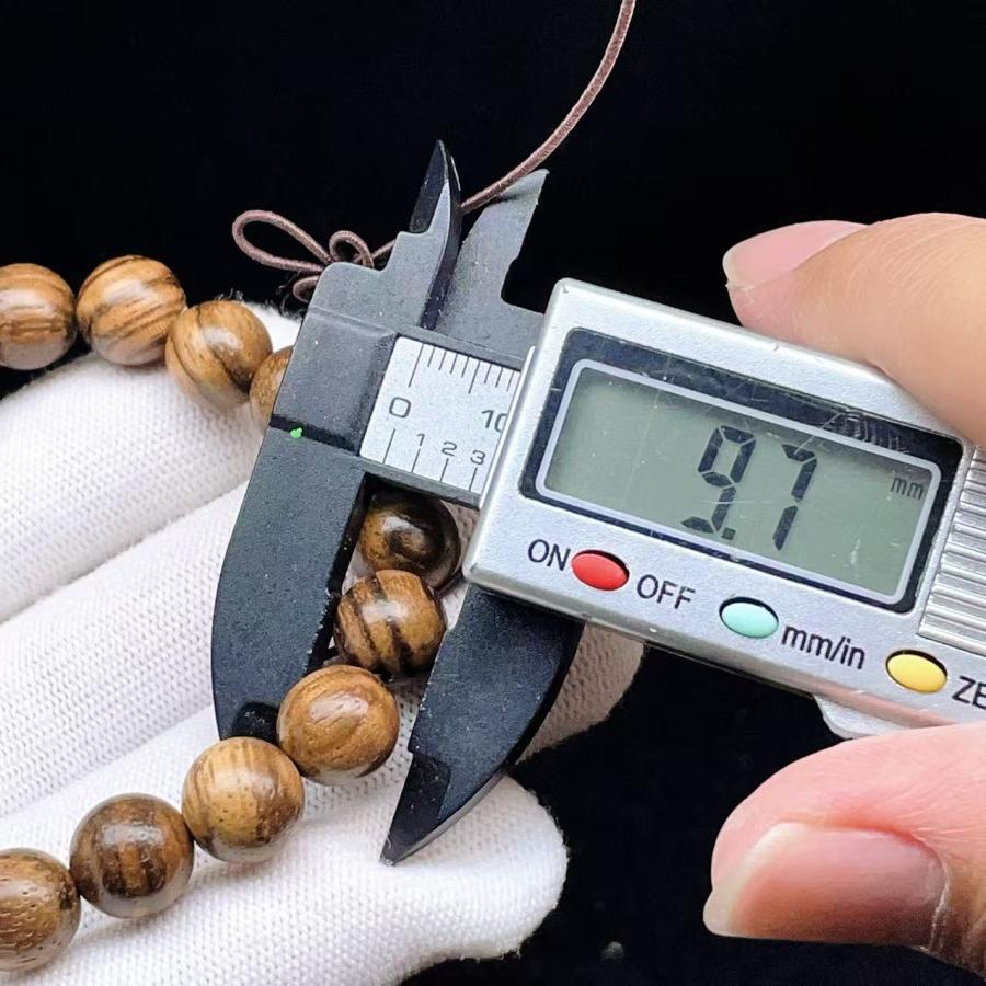 PROME ベトナム沈香 10mm （木は30年で香りは薄い 高温で摩擦すると