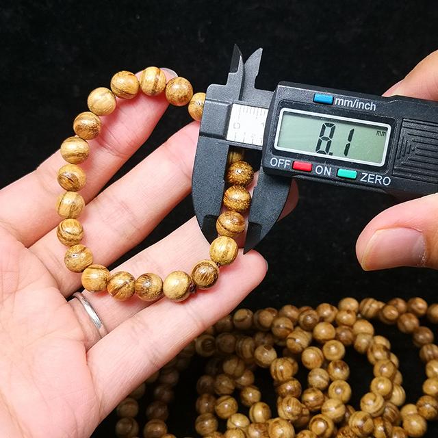 ベトナム産沈香 8mm PROME ベトナム沈香 8mm （樹齢30年と若いため、香りは薄いが摩擦