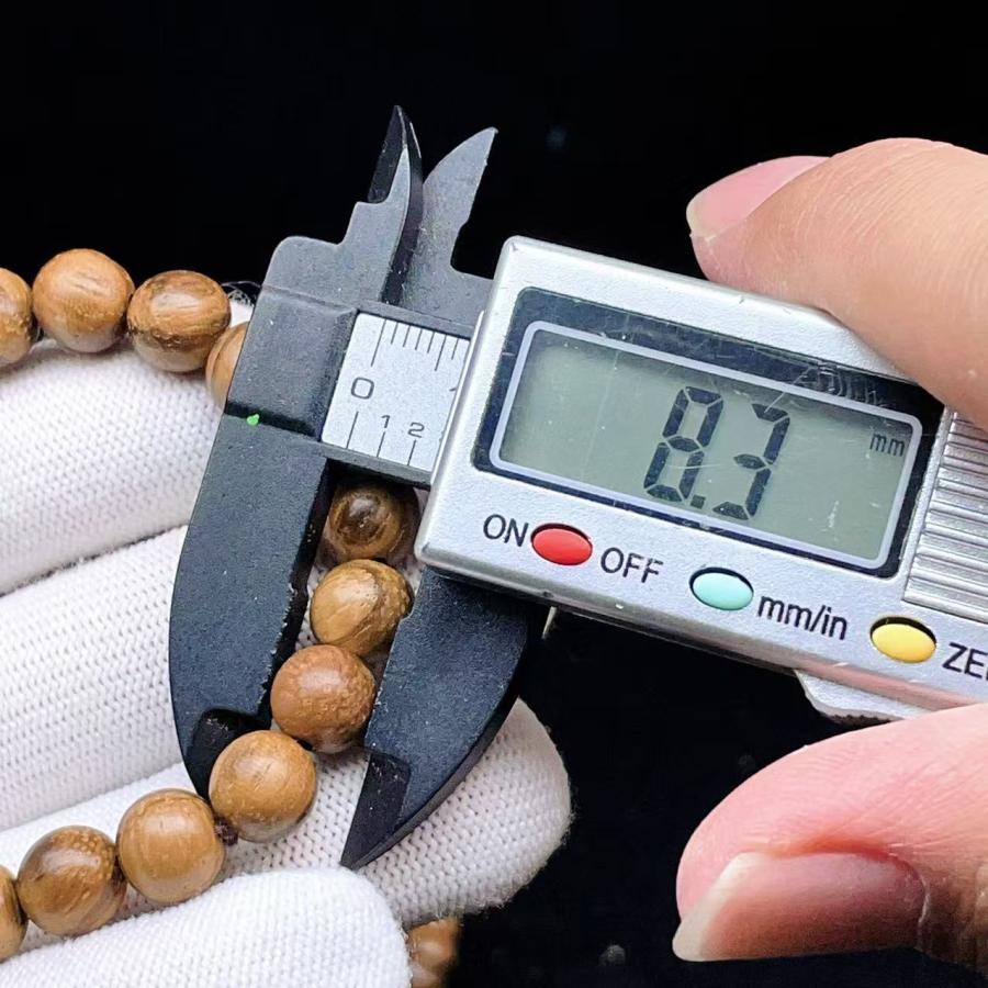 ベトナム産沈香 8mm PROME ベトナム沈香 8mm （樹齢30年と若いため、香りは薄いが摩擦