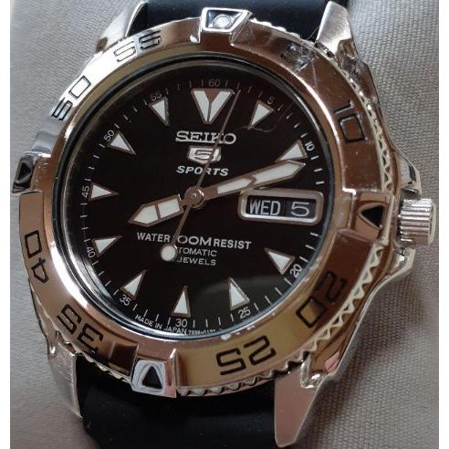 腕時計 メンズ セイコー5スポーツ オートマチック ケース幅40mm 日本製 ポリウレタンベルト シルバー/ブラック色 SEIKO5 SPORTS 1216NZB33J2｜ginlux-don｜03