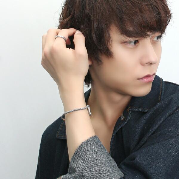 Cold I's ブッシュバイパー バングル シルバー925 腕輪 シルバーアクセサリー ヘビ 蛇 パイソン ボア 鱗 へび柄 爬虫類 は虫類 クサリヘビ科 バイパー |  | 07