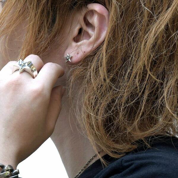 ゴールド　ゴージャス　星ロゴデザイン ピアス DROP CHAIN PIERCED EARRINGS(2JP0958)K10 ピアス｜スター
