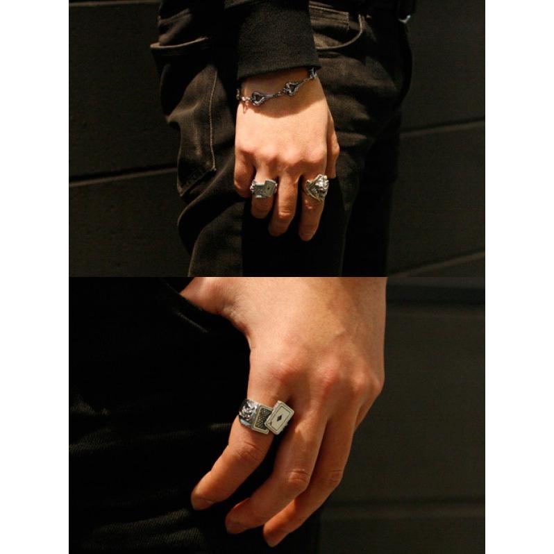 Justin Davis 黒石 翼モチーフリング メンズ ファッション Justin Davis 黒石 翼モチーフリング