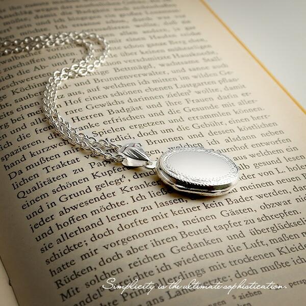 ロケットペンダント 写真 ネックレス シルバー ステッチ模様 刻印  