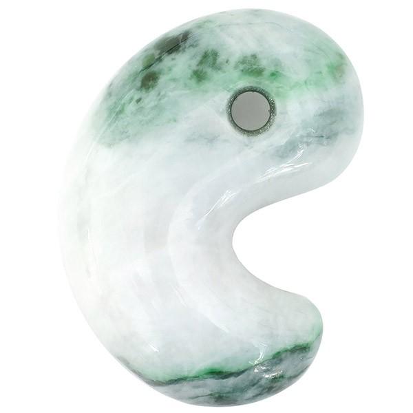 本翡翠 勾玉 ミャンマー産 翡翠 縦約2.9cm 天然石 パワーストーン