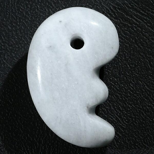 u*t様 ☆送料無料☆ 翡翠製彫刻 白色 専用ケース付き 楽天市場】糸魚川翡翠 丁字頭 勾玉 7A級 縦約29mm 産地証明書