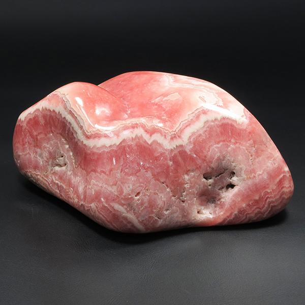 インカローズ アルゼンチン産 磨き原石 690g 原石 ロードクロサイト