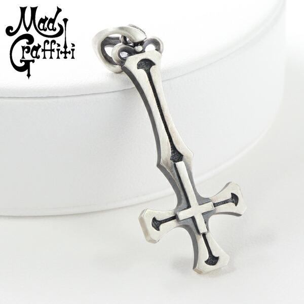 Mad Graffiti リベリアス クロス ペンダントトップ ネックレス Mad Graffiti リベリアス クロス ペンダントトップ ネックレス