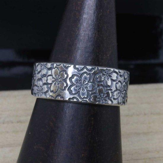 龍頭 乱れ桜 平打ち リング 幅8mm 13〜27号 指輪 桜 さくら 春 花 メンズ シルバー シルバーリング メンズリング シルバー950 男性 彼氏 伝統技法 |  | 07
