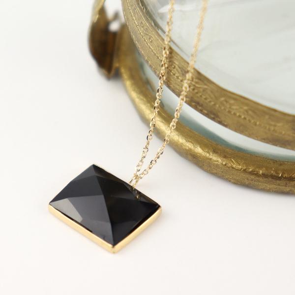 K18 スクエア カット オニキス ネックレス 18金 18k ゴールド 四角形 四角 天然石 ブラック 黒 金 大きめ 上品 シック レディース