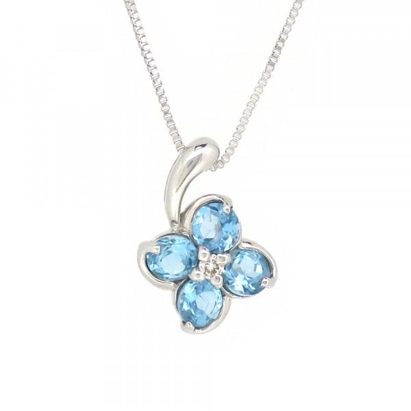 四つ葉のクローバー ゴールドネックレス(チェーン付きペンダント) クローバー 花 花びら フラワー 18金