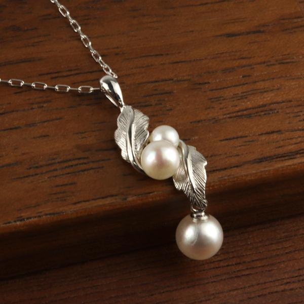 K18 あこや真珠 リーフ ネックレス 18金 18k ゴールド パール あこや 真珠 葉 葉っぱ 植物 花 ホワイトゴールド WG レディース 爆買の画像