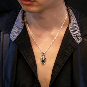 ネックレス メンズ シルバー ゴシック調 ユリ 人気 かっこいい